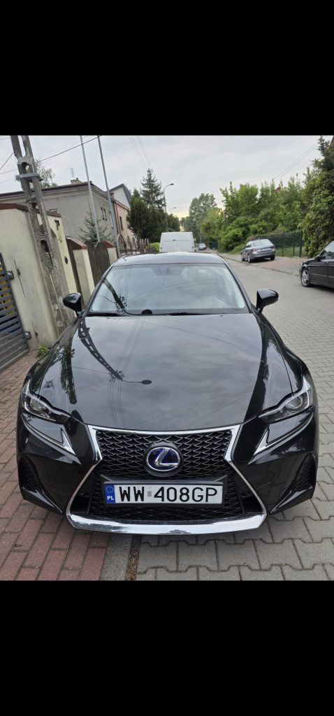 Lexus IS